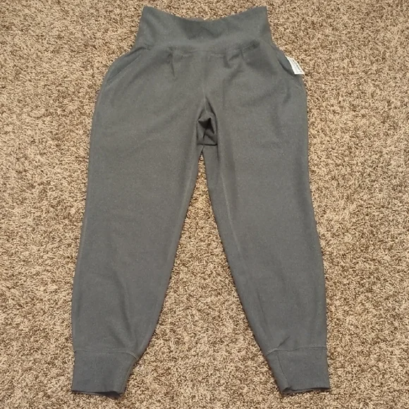 Old Navy powersoft women's gray high rise go dry joggers ankle length - Picture 1 of 12